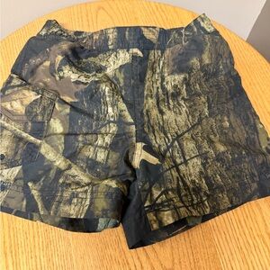 Columbia Kids Camouflage Green Brown Outdoor Shorts